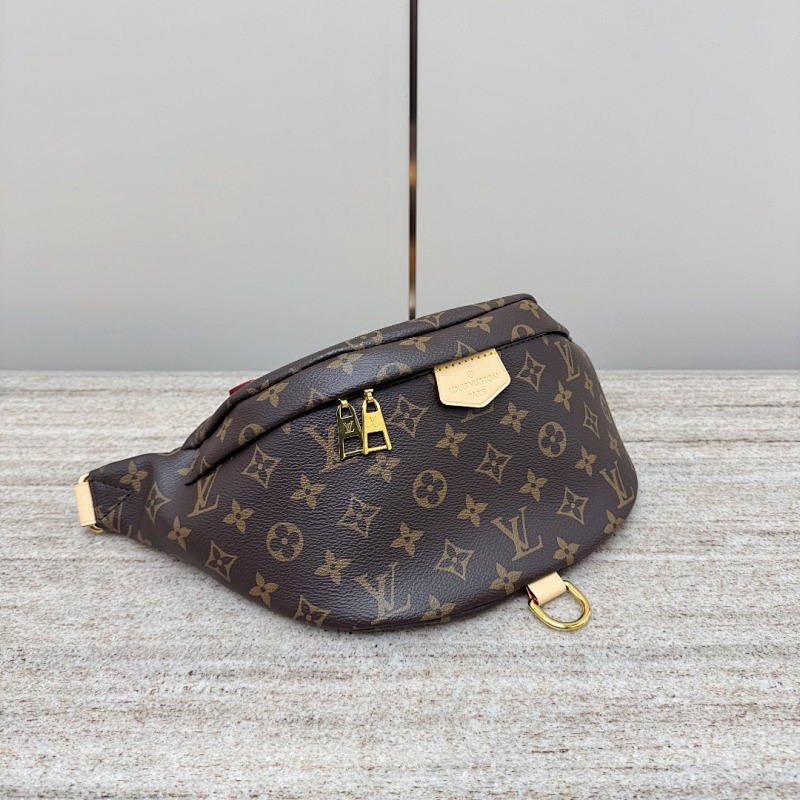 Louis Vuitton Bumbag 37x14x13cm