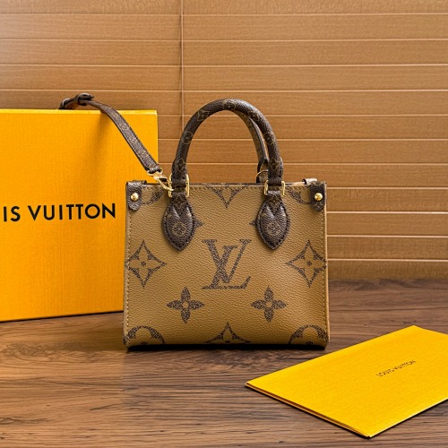 Louis Vuitton OnthegoBB- 18x15x8.5cm