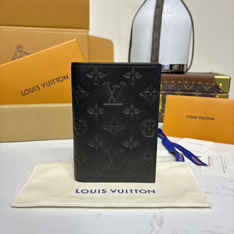 Louis Vuitton MonogramShadow Monogram