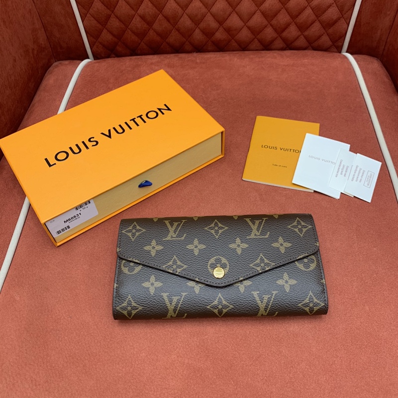 Louis Vuitton clutch