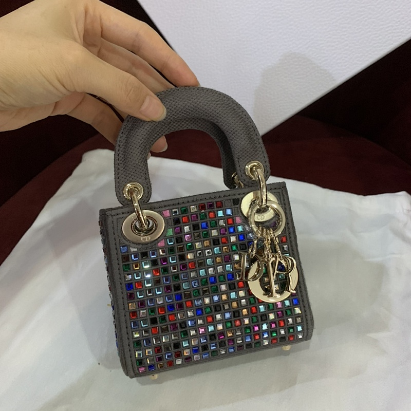 Dior D.i.o.r