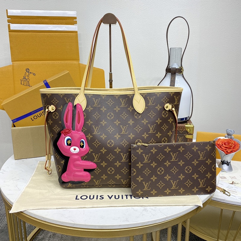 Louis Vuitton Neverfull Nicolas Ghesquière Monogram