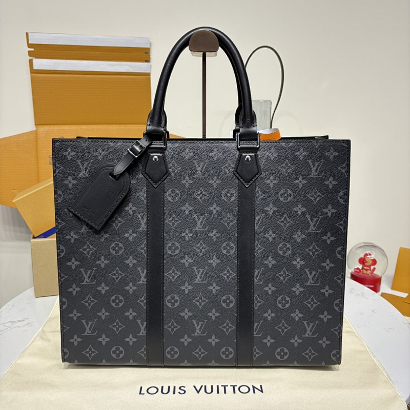 Louis Vuitton Sac Plat Monogram Eclipse