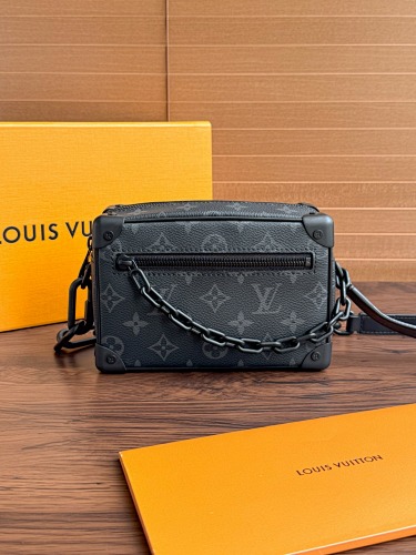 Louis Vuitton Mini Bumbag - 17x12x9.5cm