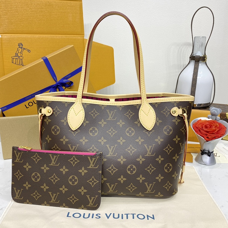 Louis Vuitton Neverfull Monogram