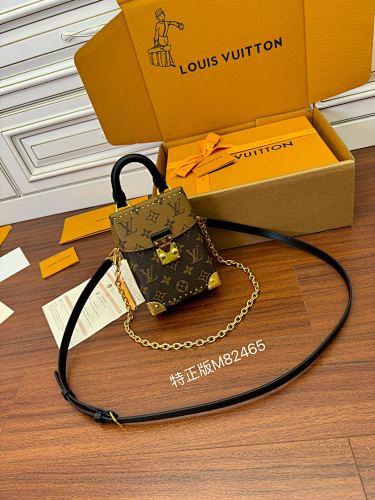 Louis Vuitton bag