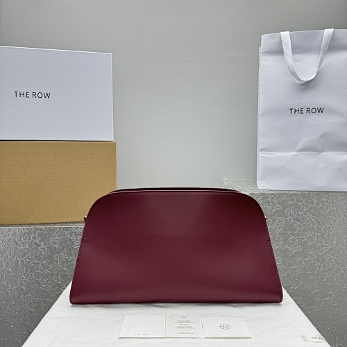 Margaux EQ Clutch