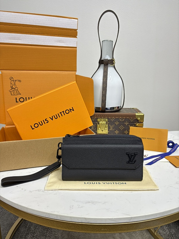 Louis Vuitton Aerogram Long Wallet