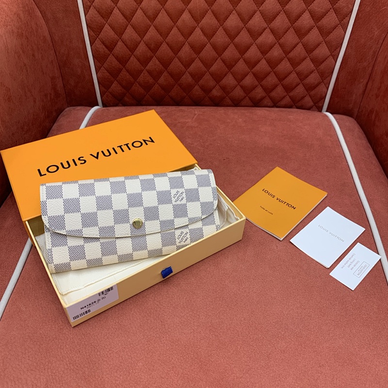 Louis Vuitton clutch
