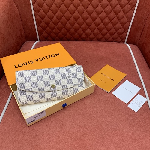 Louis Vuitton clutch