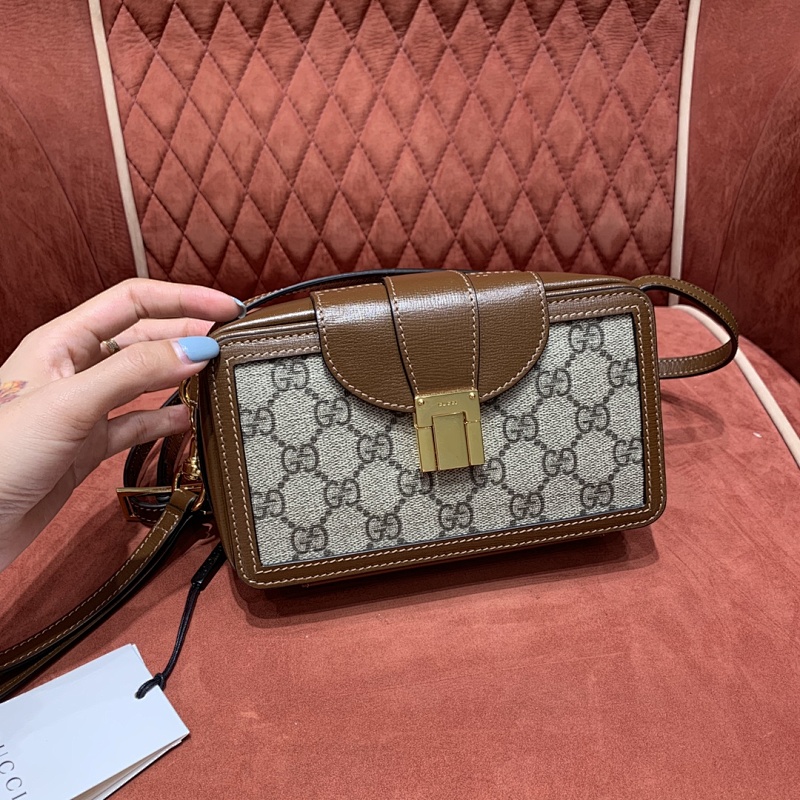 Supreme travel bag