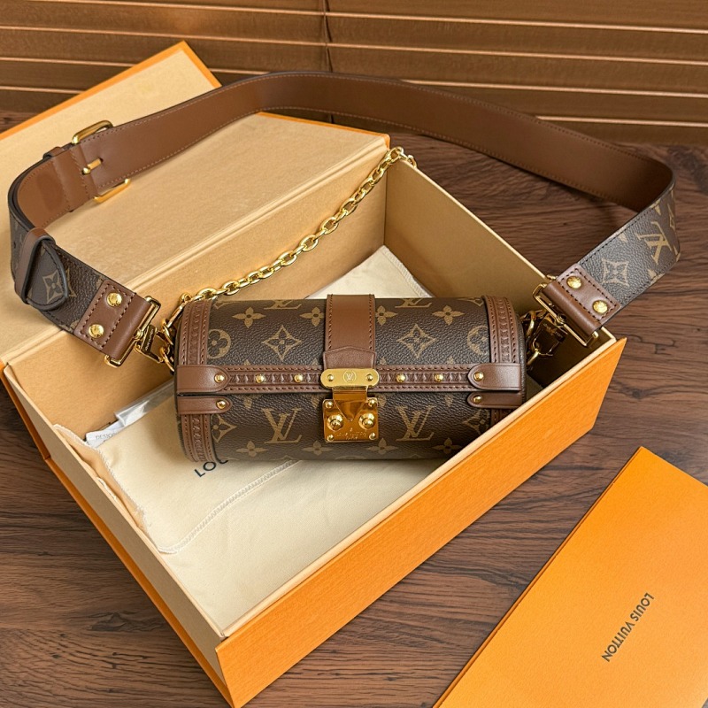 Louis Vuitton Papillon 19 9 9cm