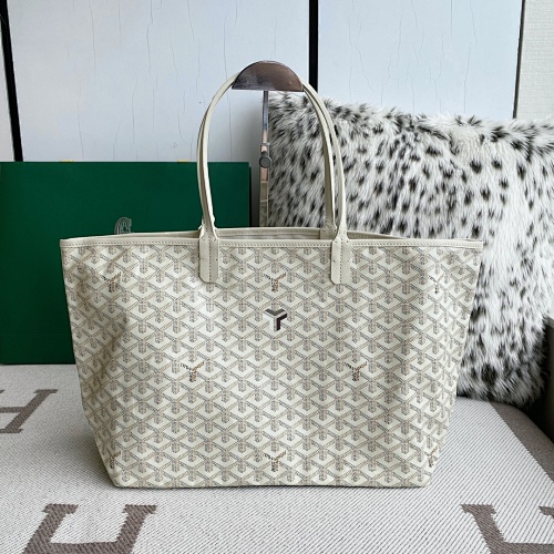Goyard shopping bag