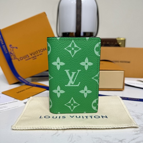 Louis Vuitton Taïga Monogram Taïga Monogram Pacific 3