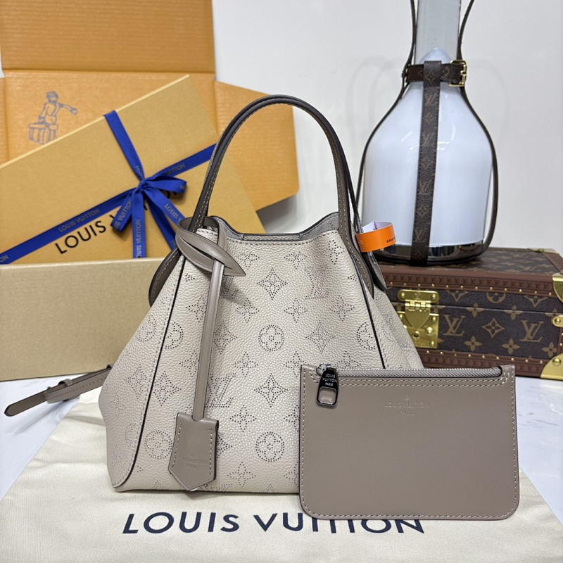 Louis Vuitton Hina Tote