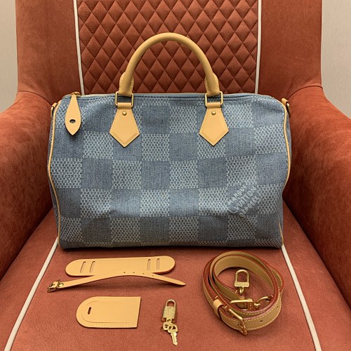 Travel bag from Mrcanvas
