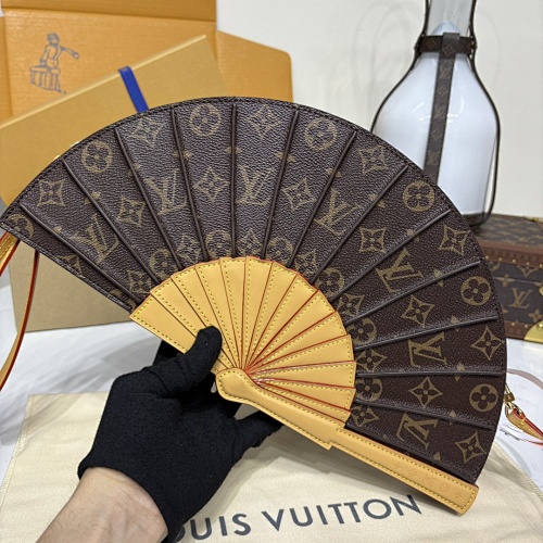 Louis Vuitton Fan Monogram