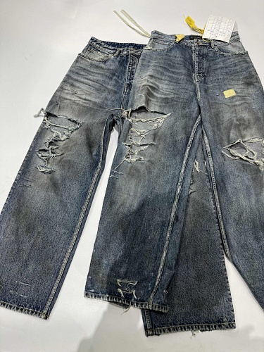Balenciaga Blcg Destroyed Denim Jeans