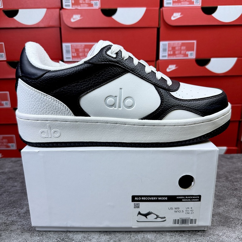 Yoga Alo Runner White