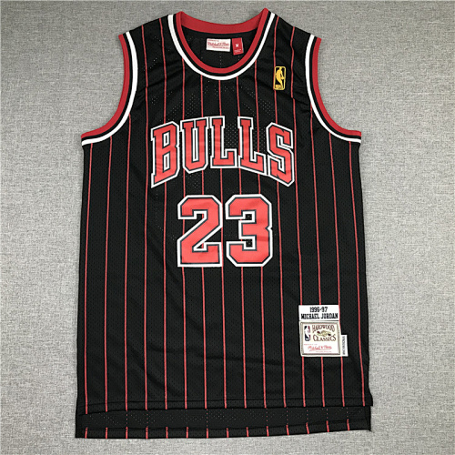 Bulls Embroidery Jersey S-2XL