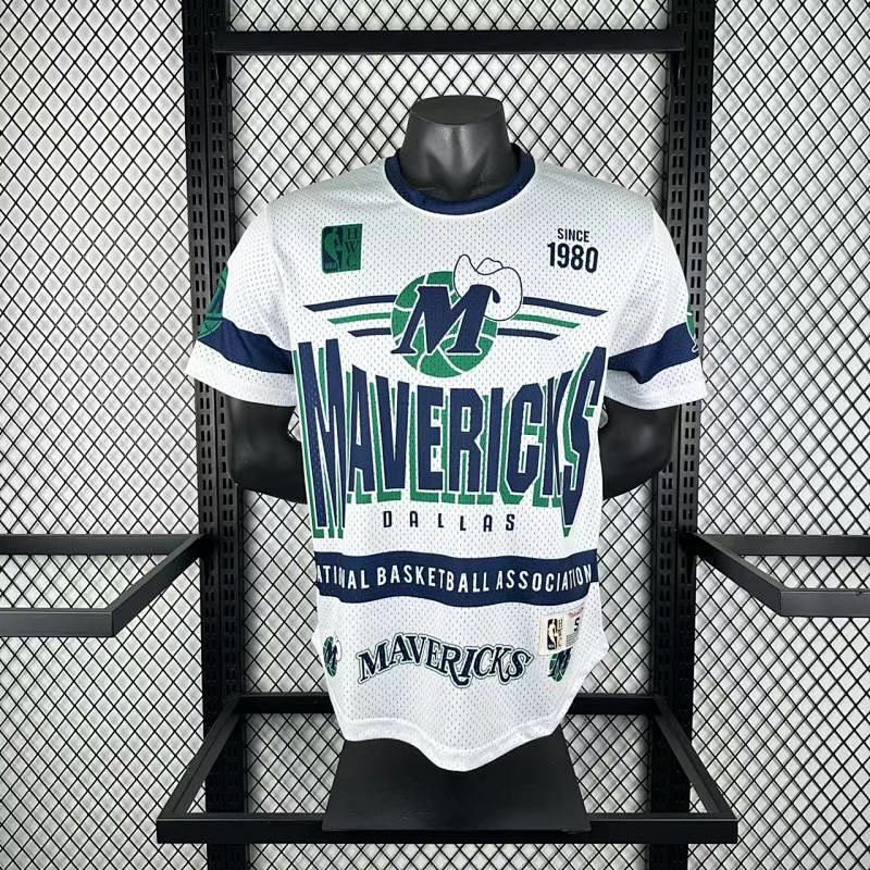 Mavaricks Retro T-shirt S-2XL T