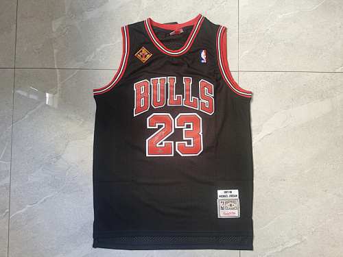 Bulls Embroidery Jersey S-2XL