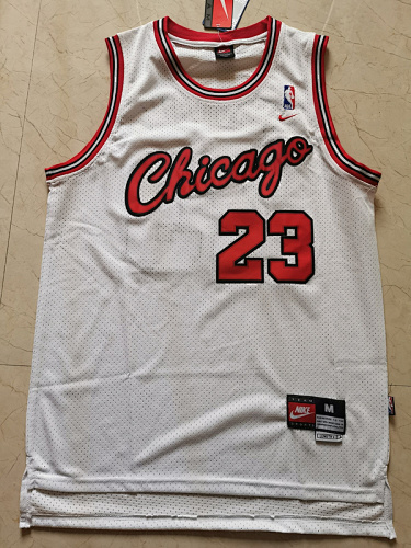 Bulls Retro Embroidery Jersey S-2XL