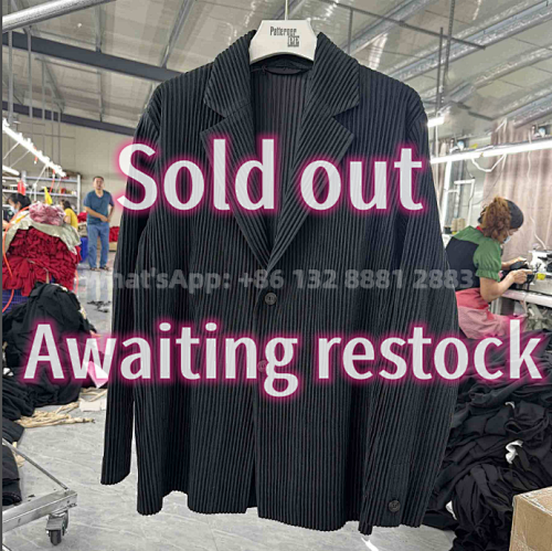 Homm Pliss Isse Miyak Pliss Single-breasted Blazer