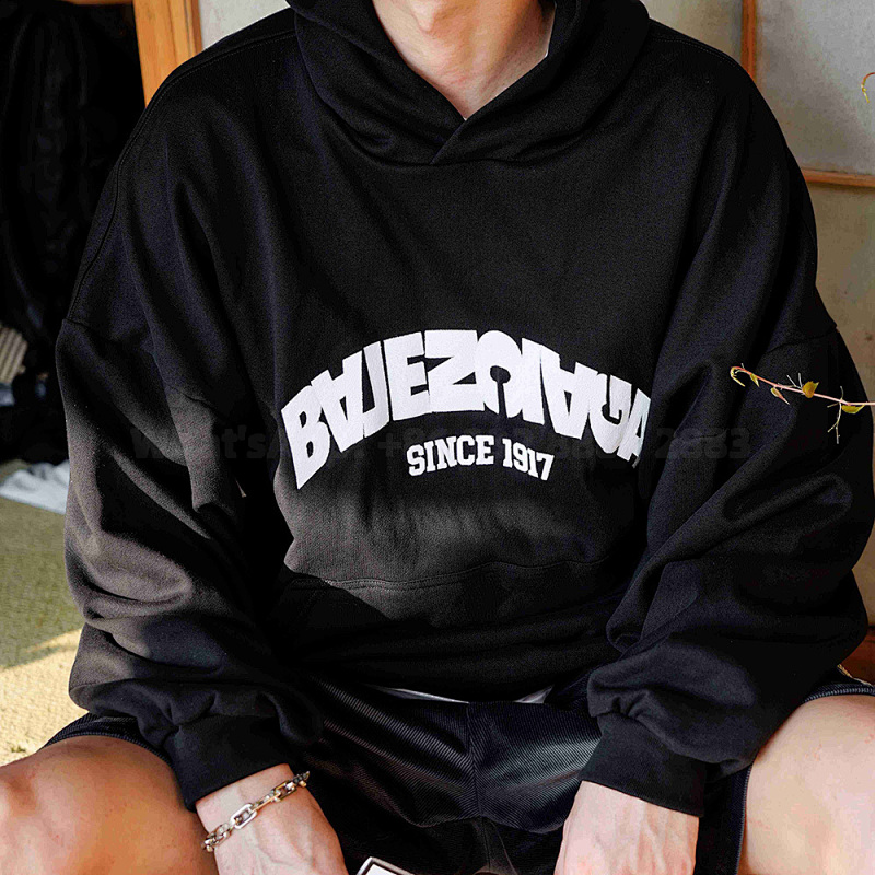 Balg Back Flip Round Hoodie Oversized IN Black