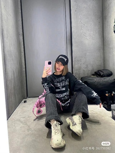 Balenciaga Blcg Black Graffiti Print Long Sleeves