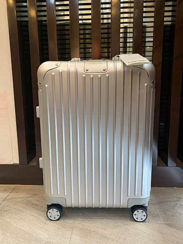 Rimow Suitcase