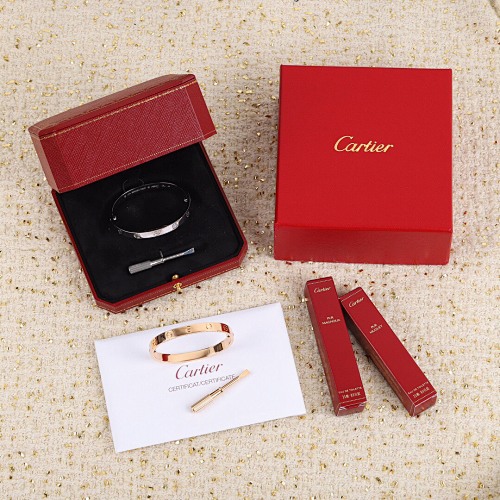 Cartier Love Braclet