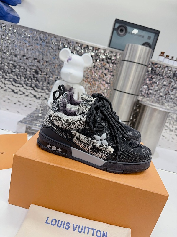Sneakers from Poshrep