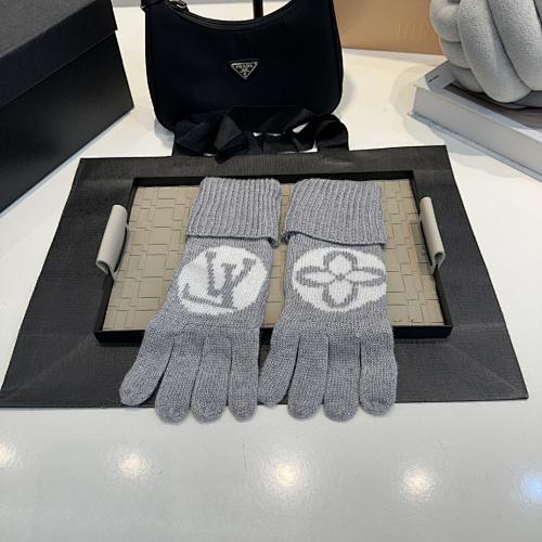 L V Medallion Gloves