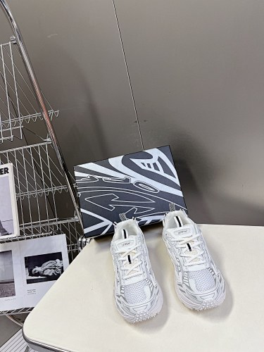 Off-whit Co Virgil Abloh