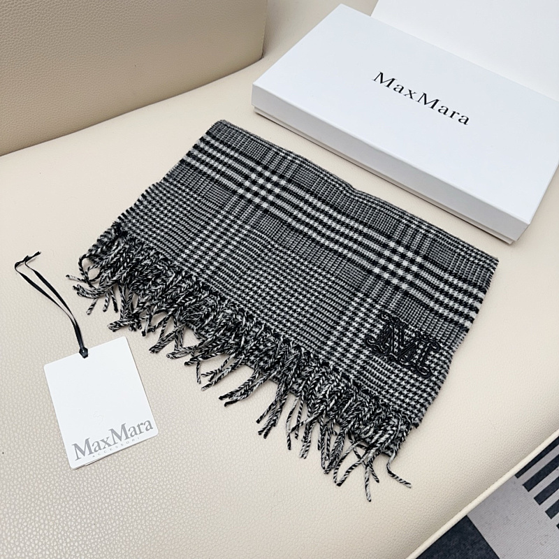 Maxmar Scarf