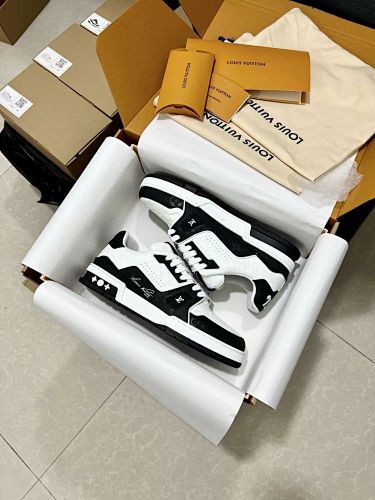 Sneakers from Poshrep