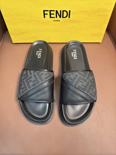 Fendi Slipper