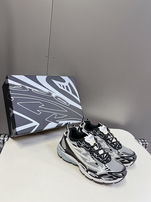 Off-whit Co Virgil Abloh