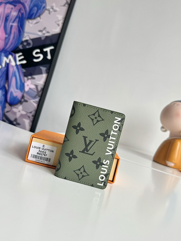 Louis Vuitton L V Monogram Wallet