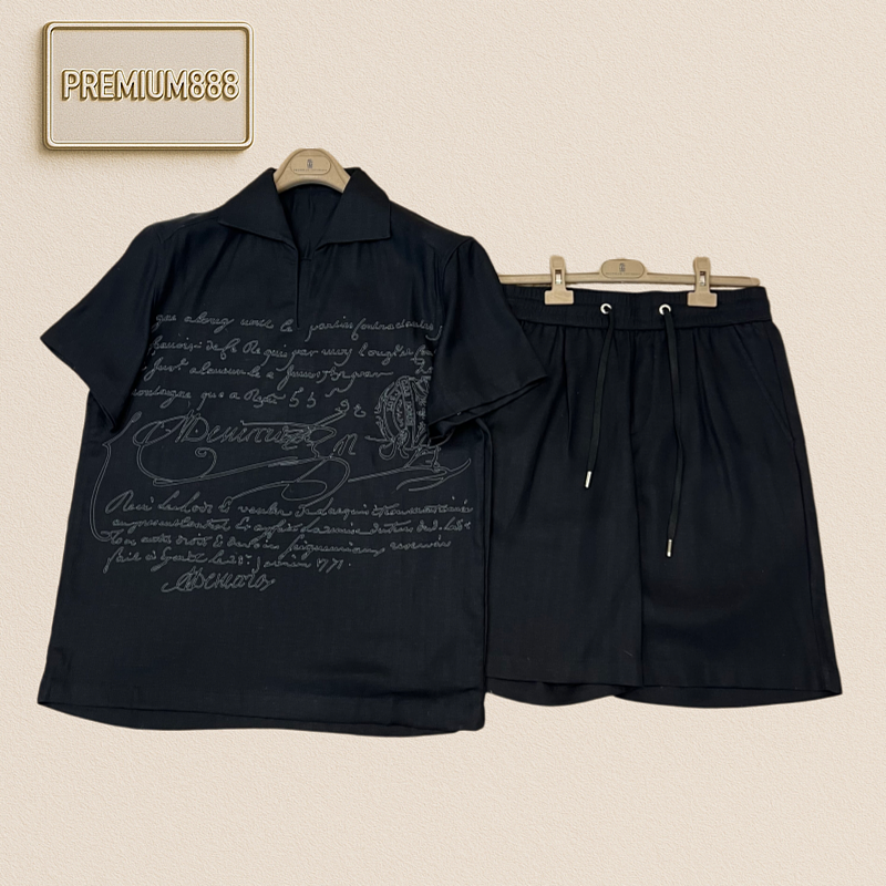 Select The Brand's Linen Blended Fabric. It Feels Soft And Smooth When Touched With A Matt