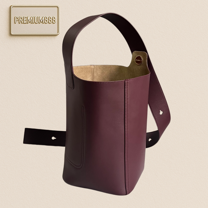 The Latest 𝑷𝒆𝒃𝒃𝒍𝒆 Water Bottle Bag Has Been Launched