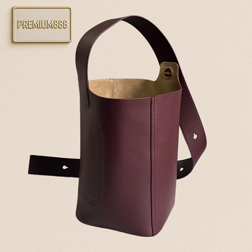 The Latest 𝑷𝒆𝒃𝒃𝒍𝒆 Water Bottle Bag Has Been Launched