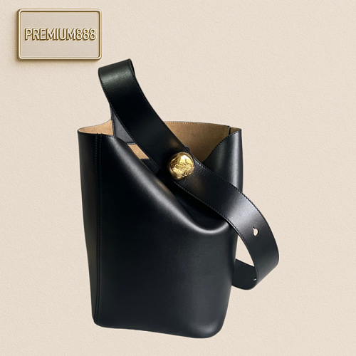 The Latest 𝑷𝒆𝒃𝒃𝒍𝒆 Water Bottle Bag Has Been Launched