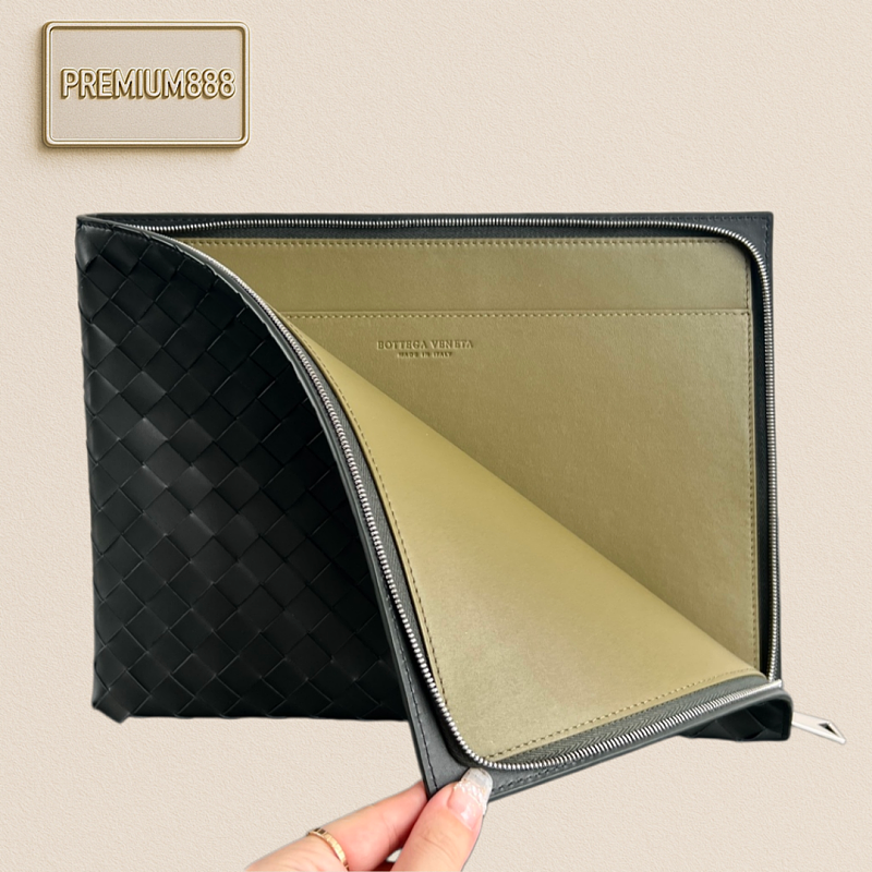 Handbag from Premium888