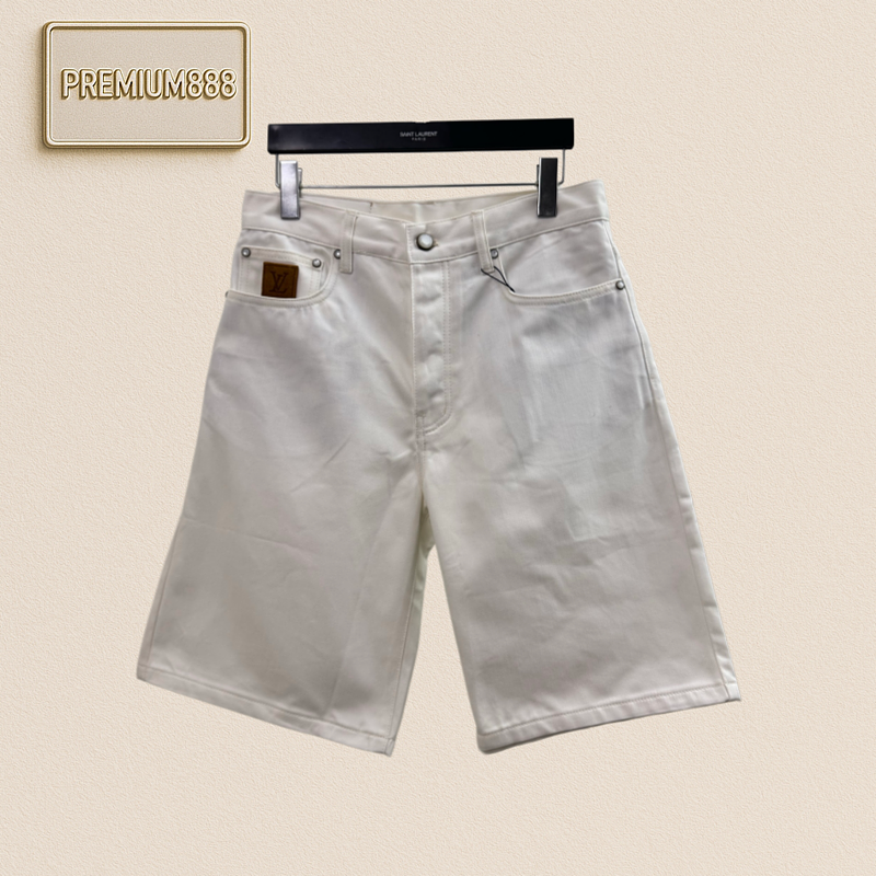 1 Piece Of Embroidered Leather Skateboarding Denim Shorts