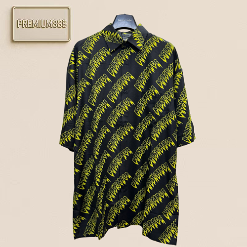 Paris Printed Graffiti Letters Pocket T-Shirt Short Sleeve