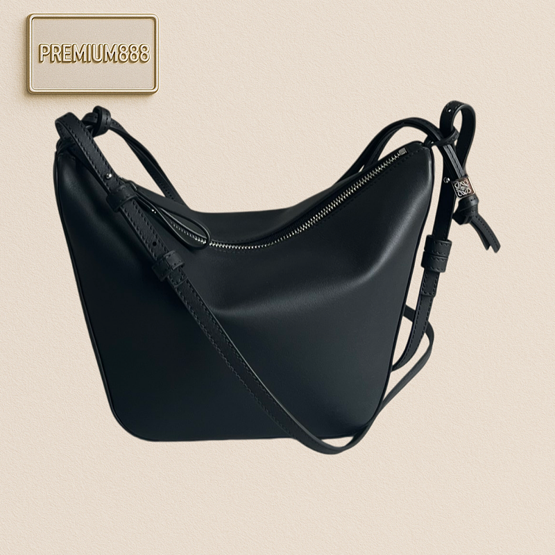Hot Sale The Hobo Bag Is Here