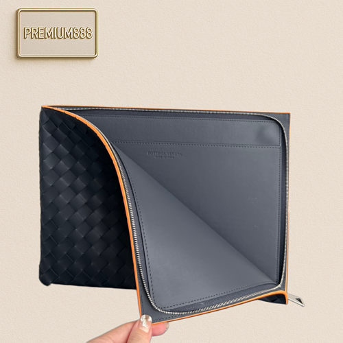 Handbag from Premium888