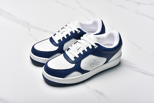 Alo Yoga Recovery Mode Board Shoes White Blue